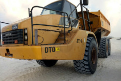 042575