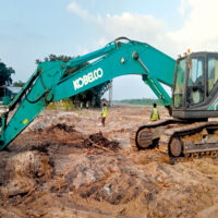 L-427 KOBELCO SK380XDLC-Gen10 - Image 2