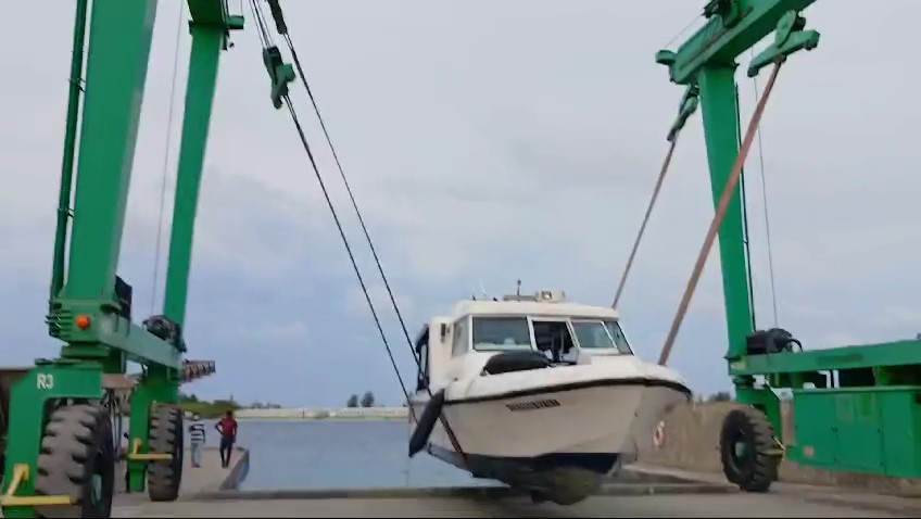 Boatyard Lift 1